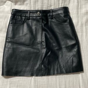NWT Foreever 21 Black Faux Leather Skirt.  Size XS